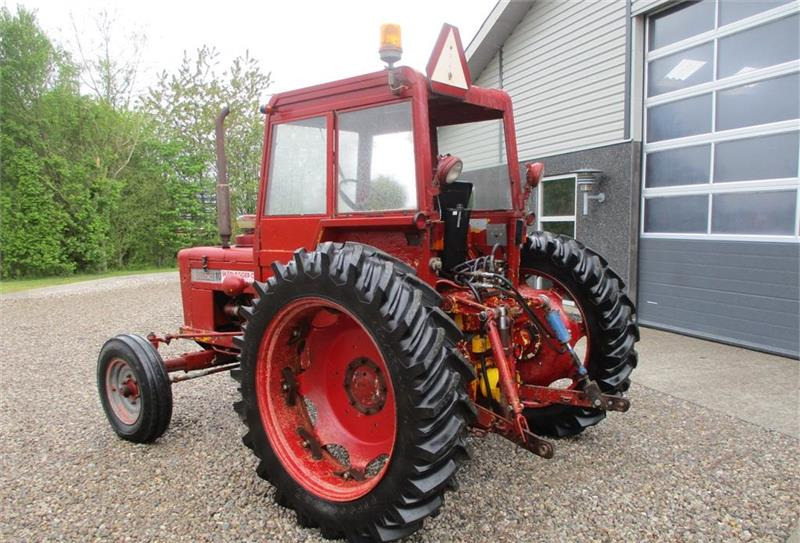 Farm tractor Bukh Jupiter Med hus.