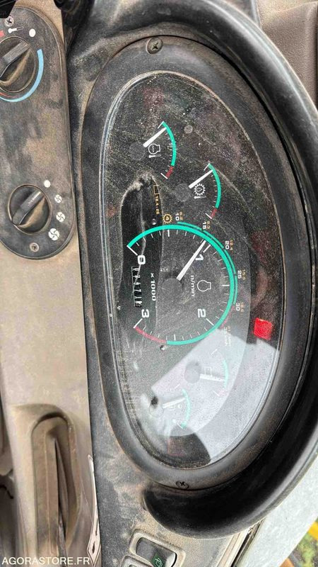 Farm tractor CASE 580SR - 2005 - N5GH03668