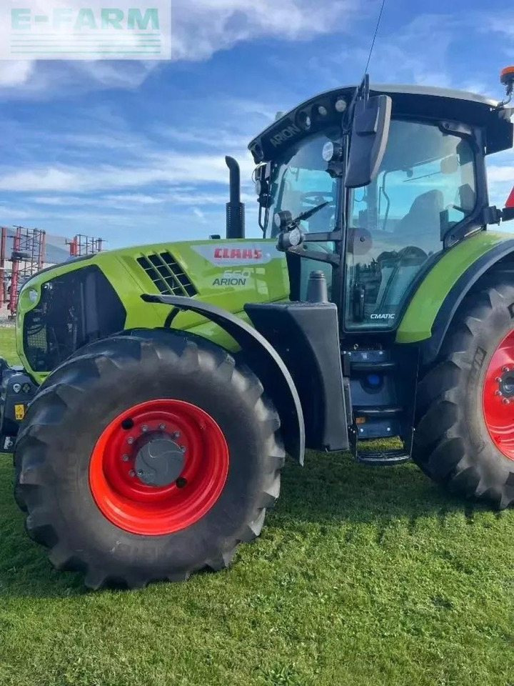 Farm tractor CLAAS