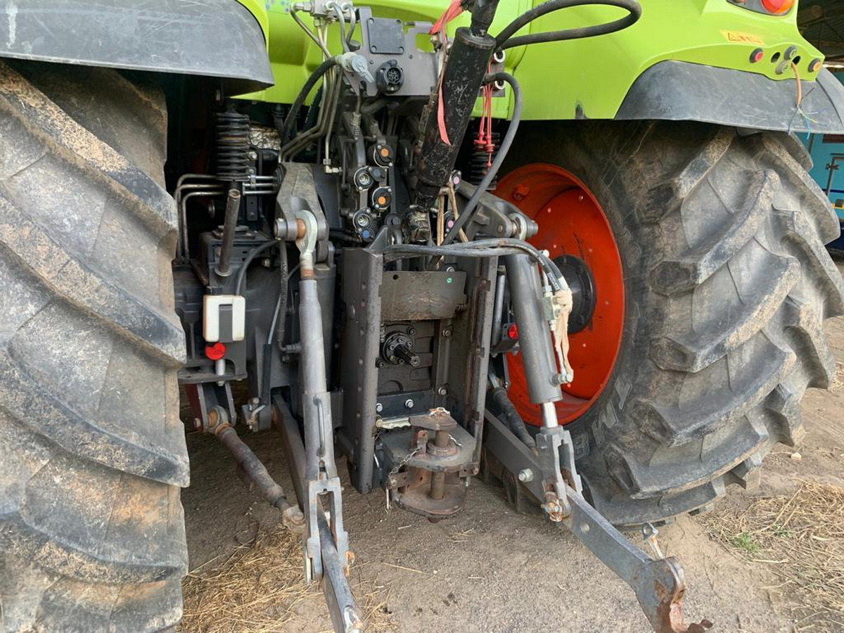 Farm tractor CLAAS 650ARION