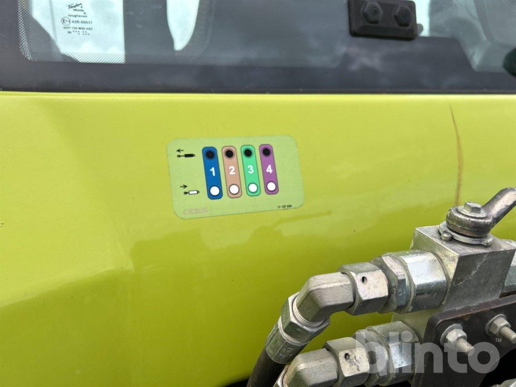 Farm tractor CLAAS A09 Axion 820 - 6516 h