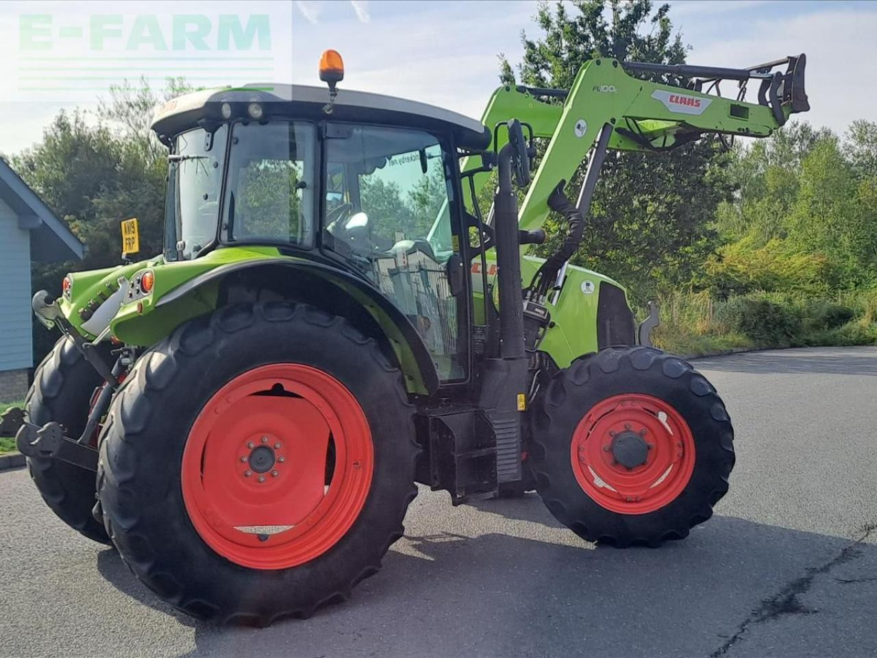 Farm tractor CLAAS ARION 430