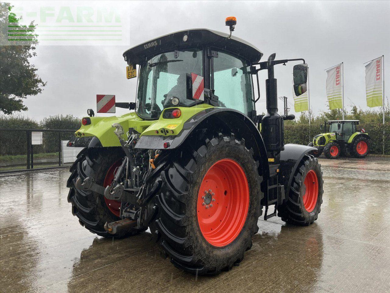 Farm tractor CLAAS ARION 530