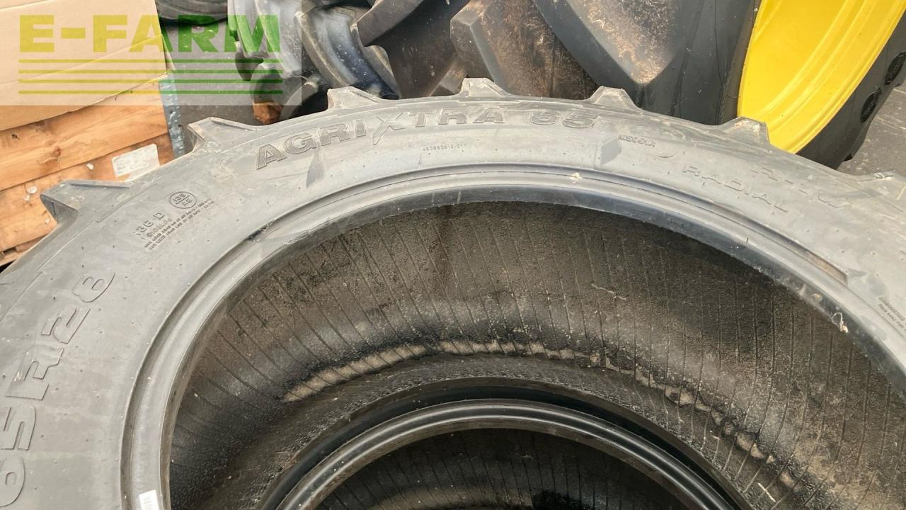 Farm tractor CLAAS ARION 530