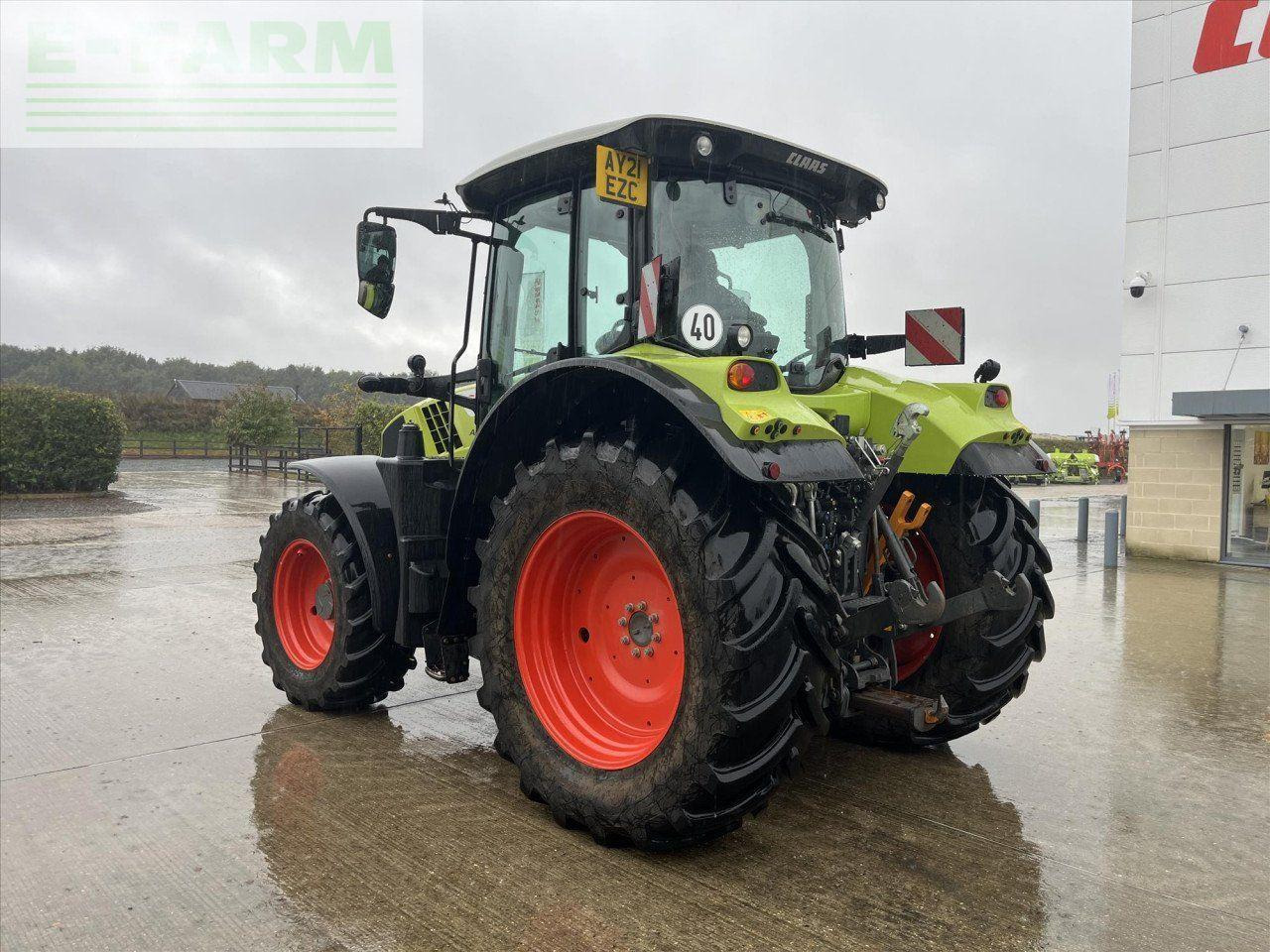Farm tractor CLAAS ARION 530
