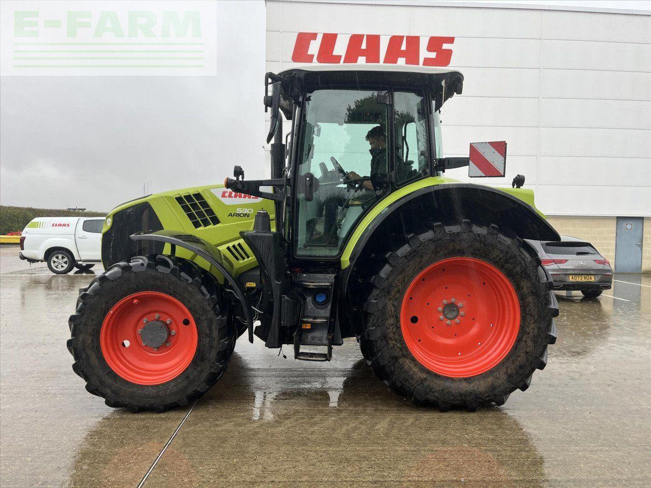 Farm tractor CLAAS ARION 530