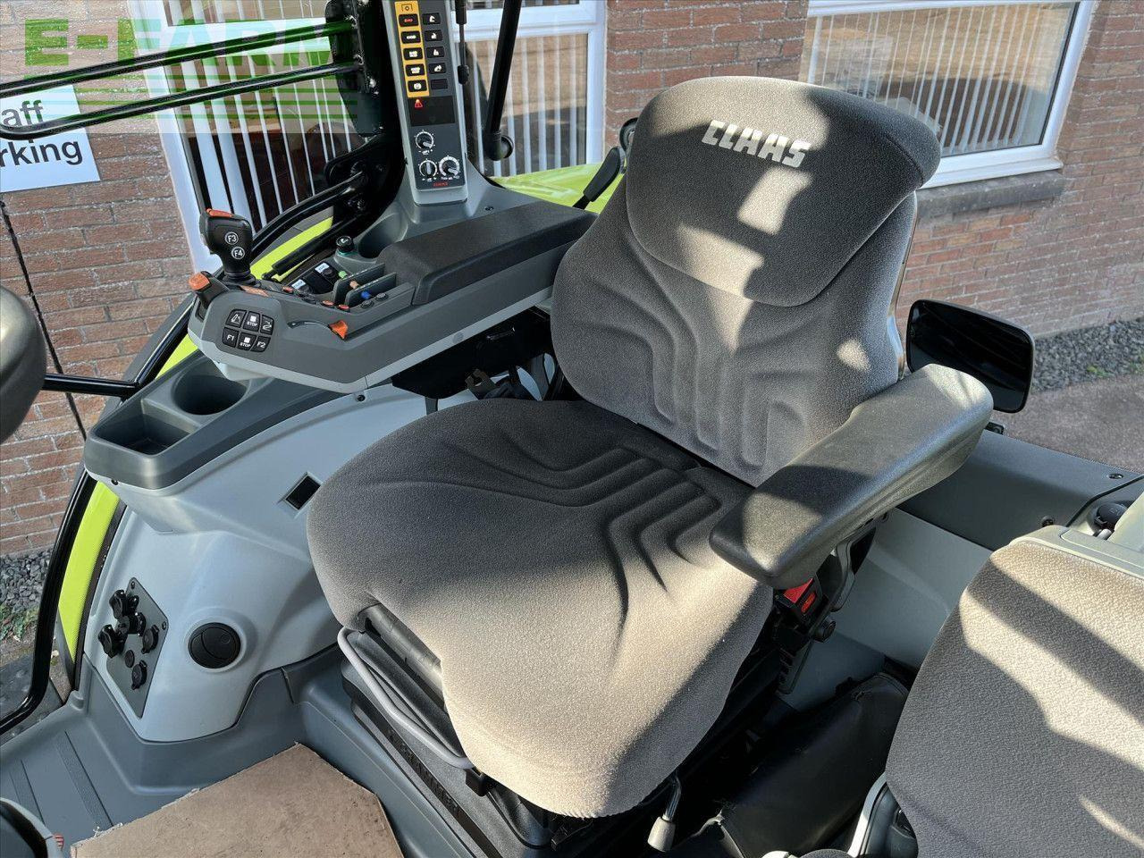 Farm tractor CLAAS ARION 610