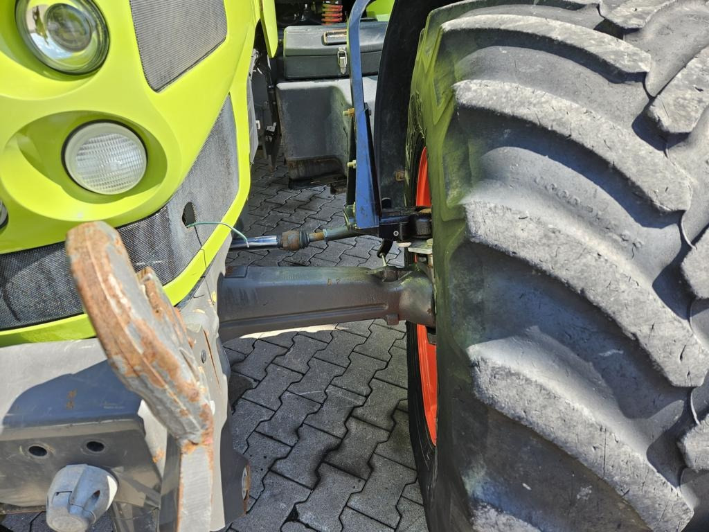 Farm tractor CLAAS ARION 630 C