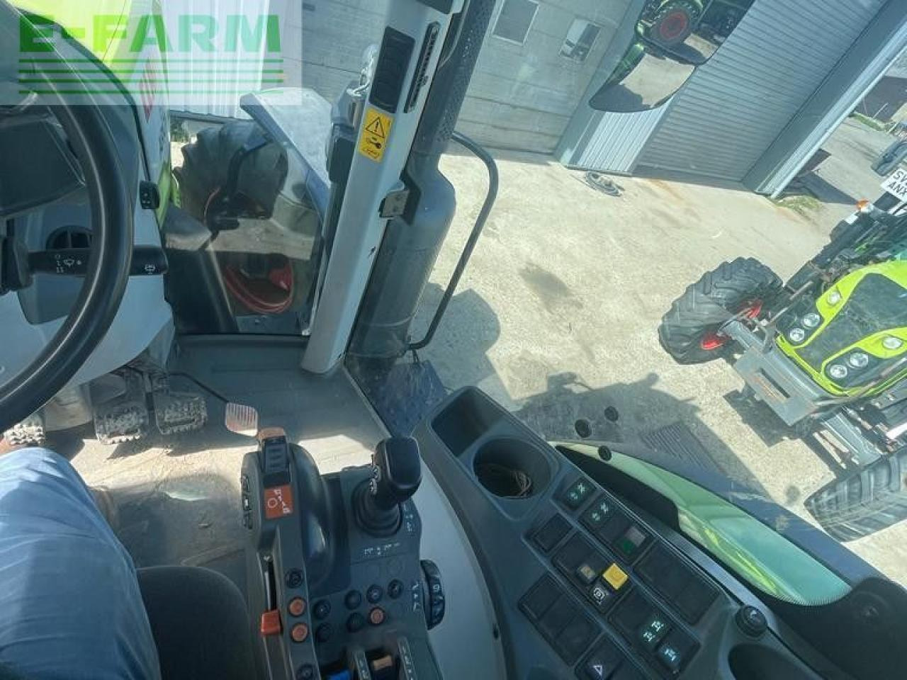 Farm tractor CLAAS ARION 630 CIS