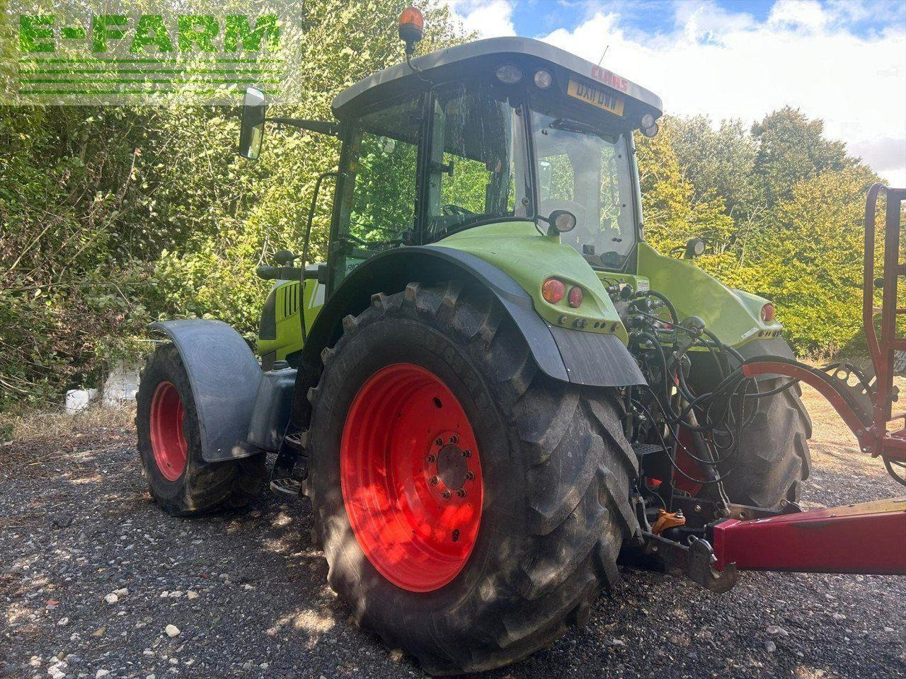 Farm tractor CLAAS ARION 640