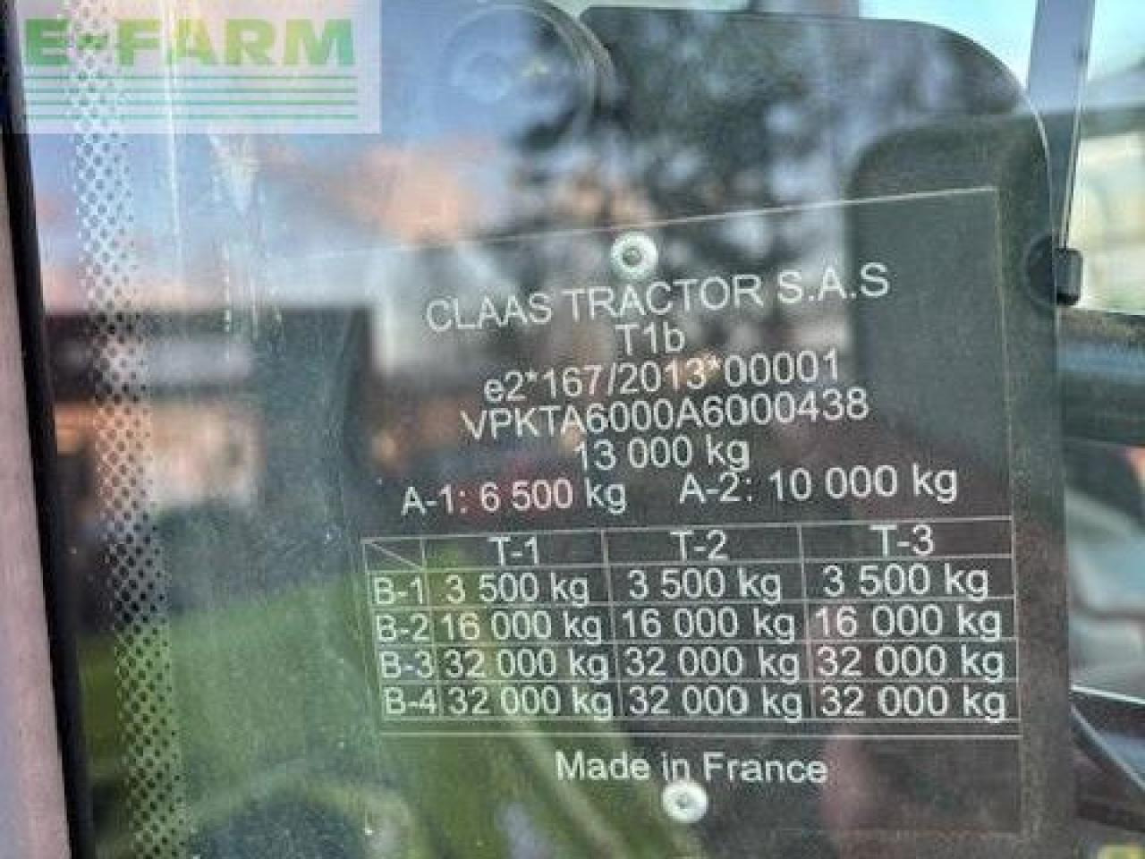 Farm tractor CLAAS AXION 800