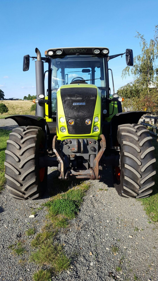 Farm tractor CLAAS AXION 810 CEBIS