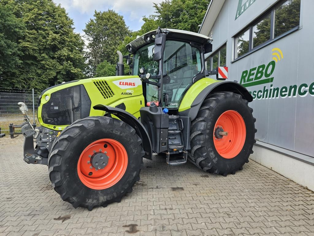 Farm tractor CLAAS AXION 810 CMATIC