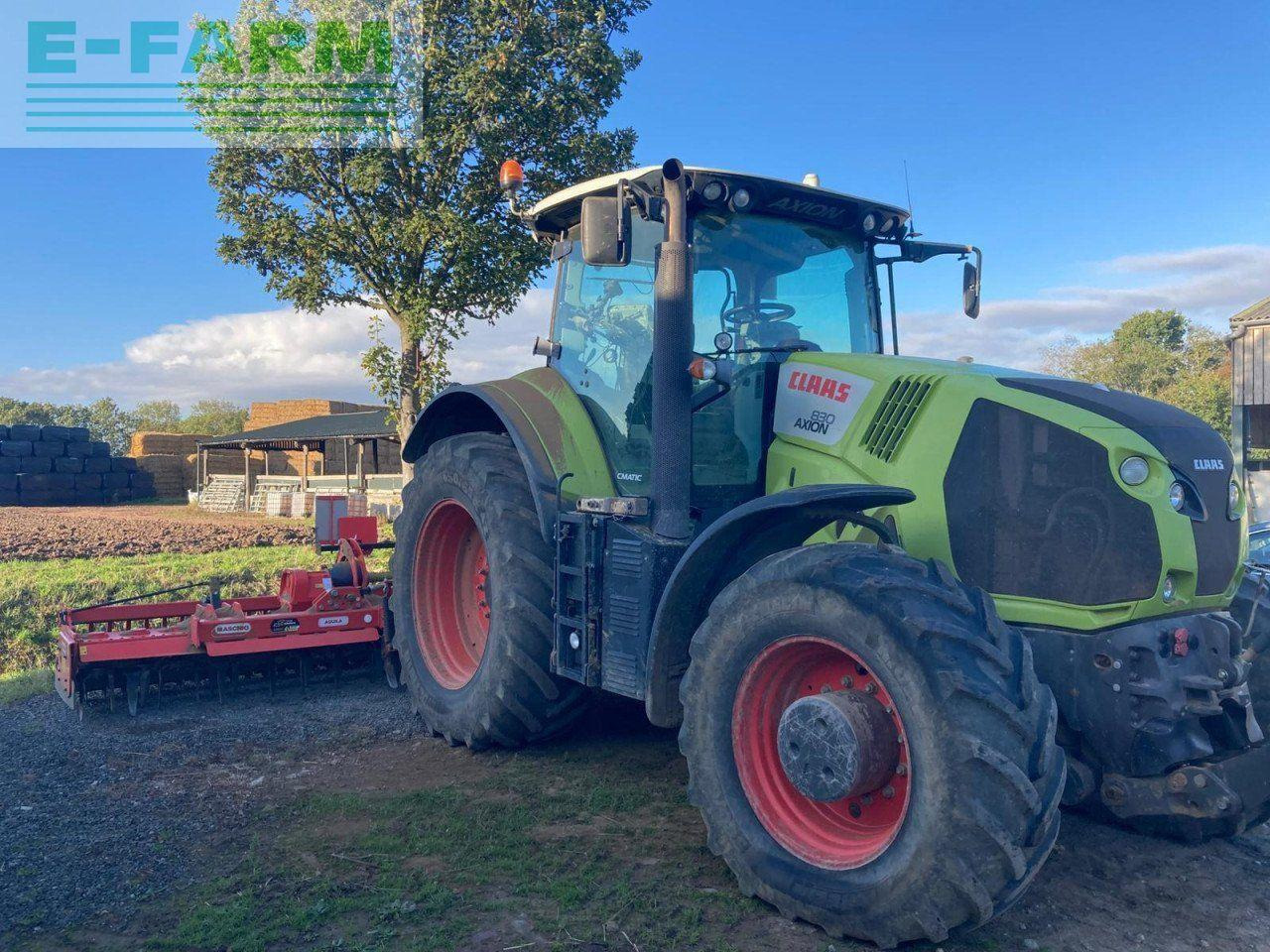 Farm tractor CLAAS AXION 830