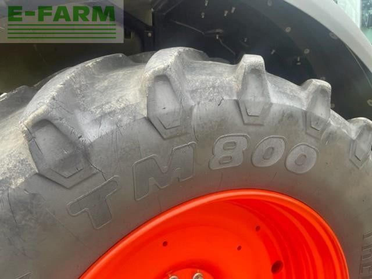 Farm tractor CLAAS AXION 830