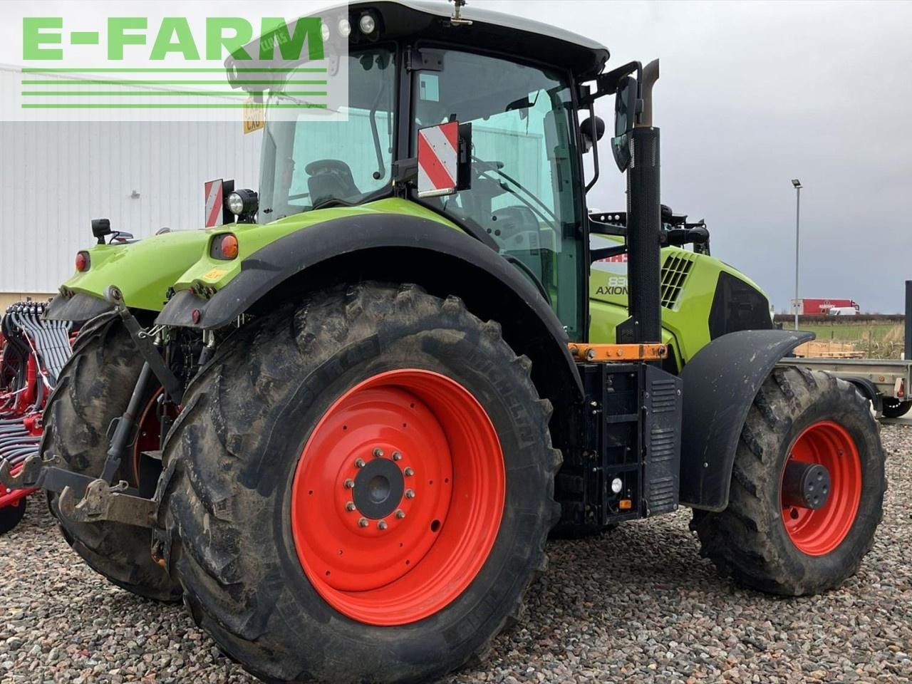 Farm tractor CLAAS AXION 830
