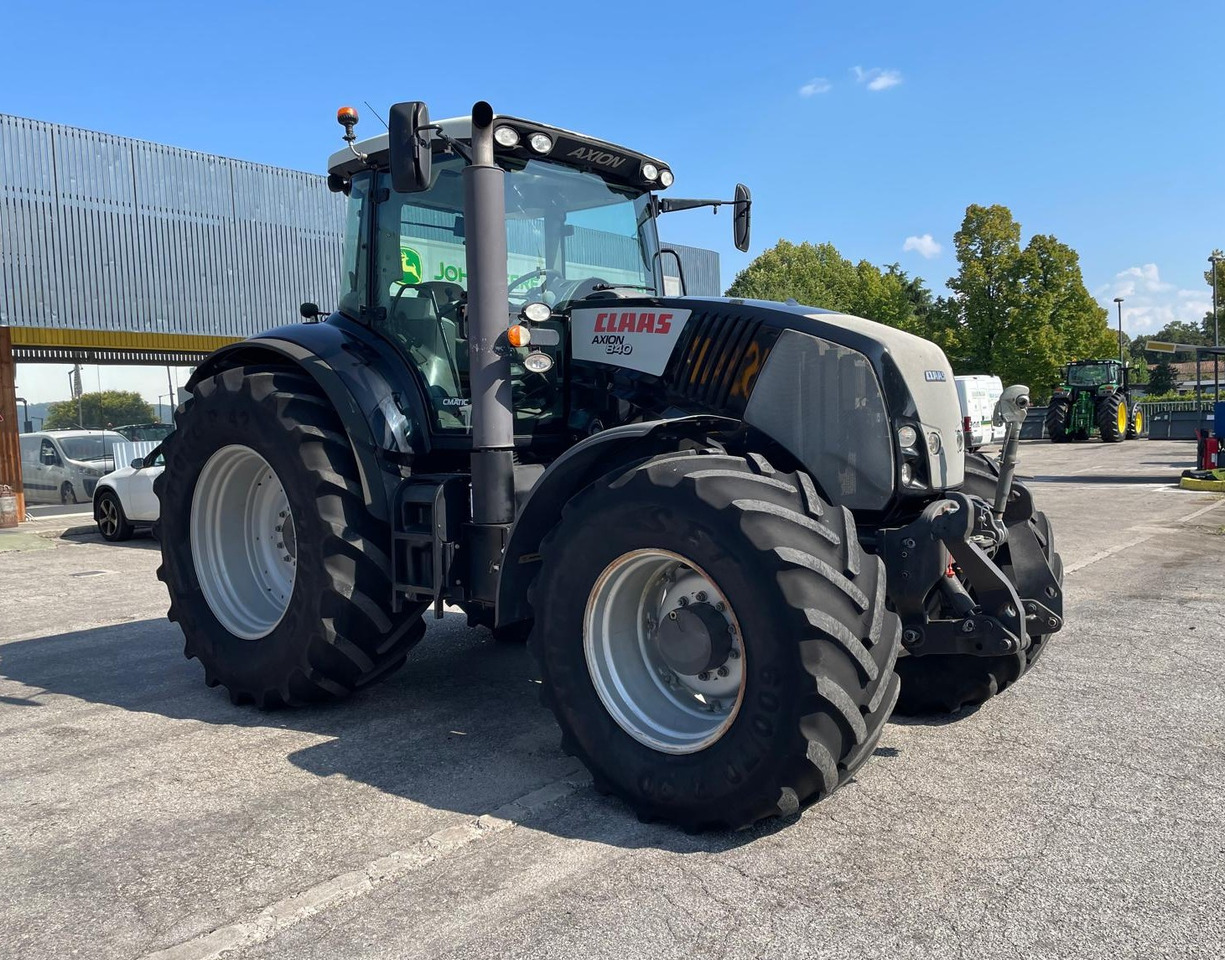 Farm tractor CLAAS AXION 840 C-MATIC