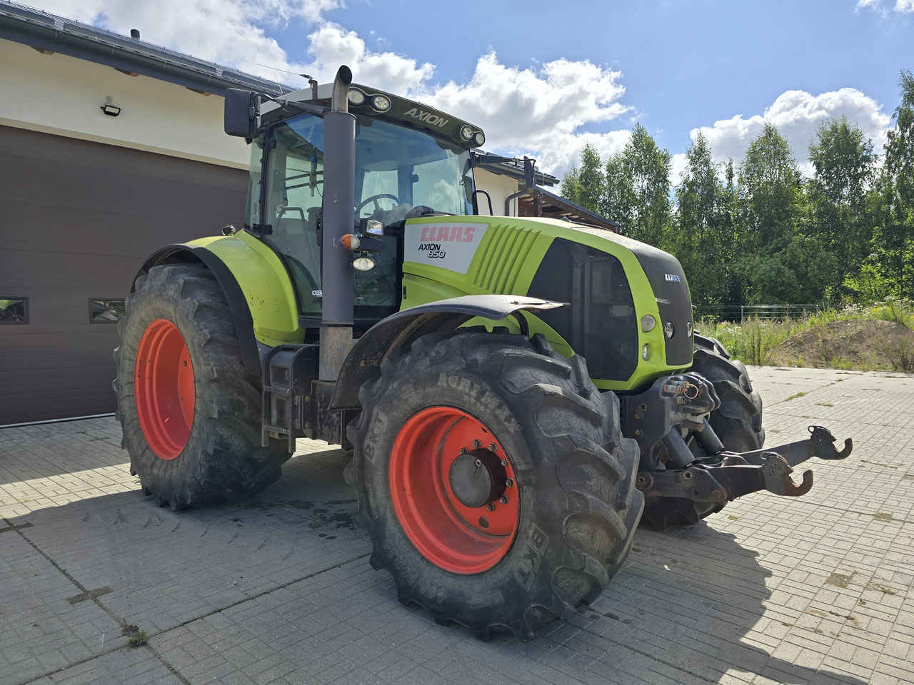 Farm tractor CLAAS AXION 850