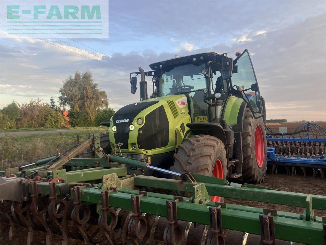 Farm tractor CLAAS AXION 870