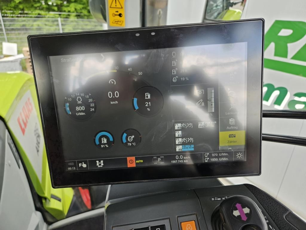 Farm tractor CLAAS AXION 960 CMATIC