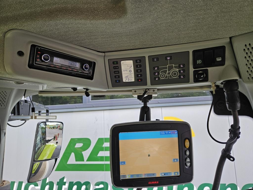 Farm tractor CLAAS AXION 960 CMATIC