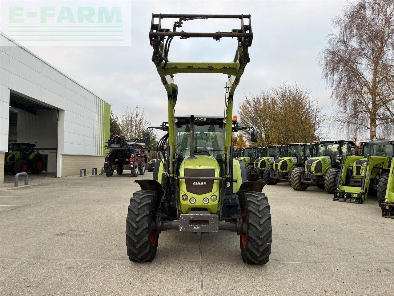 Farm tractor CLAAS AXOS 330