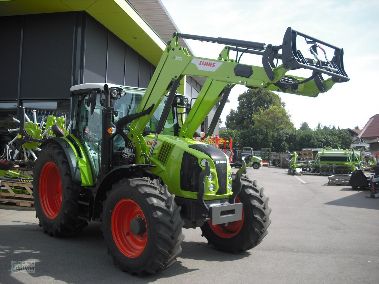 Farm tractor CLAAS Arion 420 Panoramic