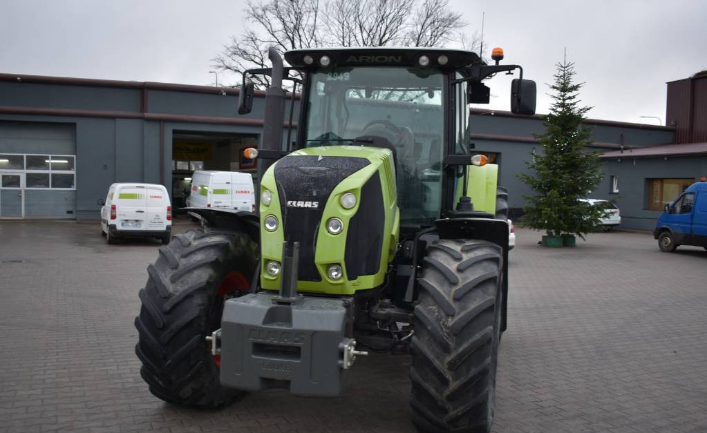 Farm tractor CLAAS Arion 630 CIS