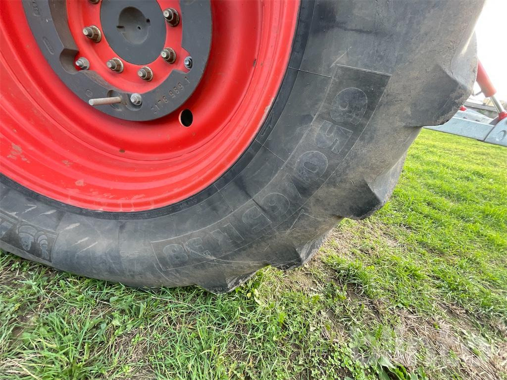 Farm tractor CLAAS Arion 640 (2010)