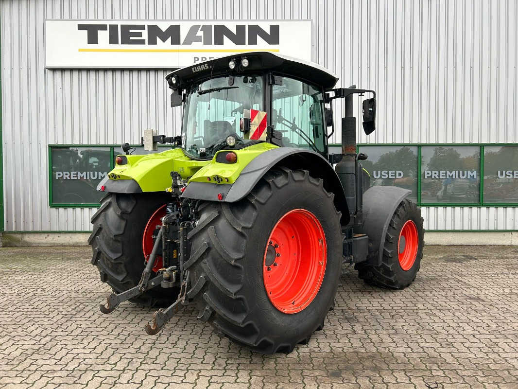 Farm tractor CLAAS Arion 660