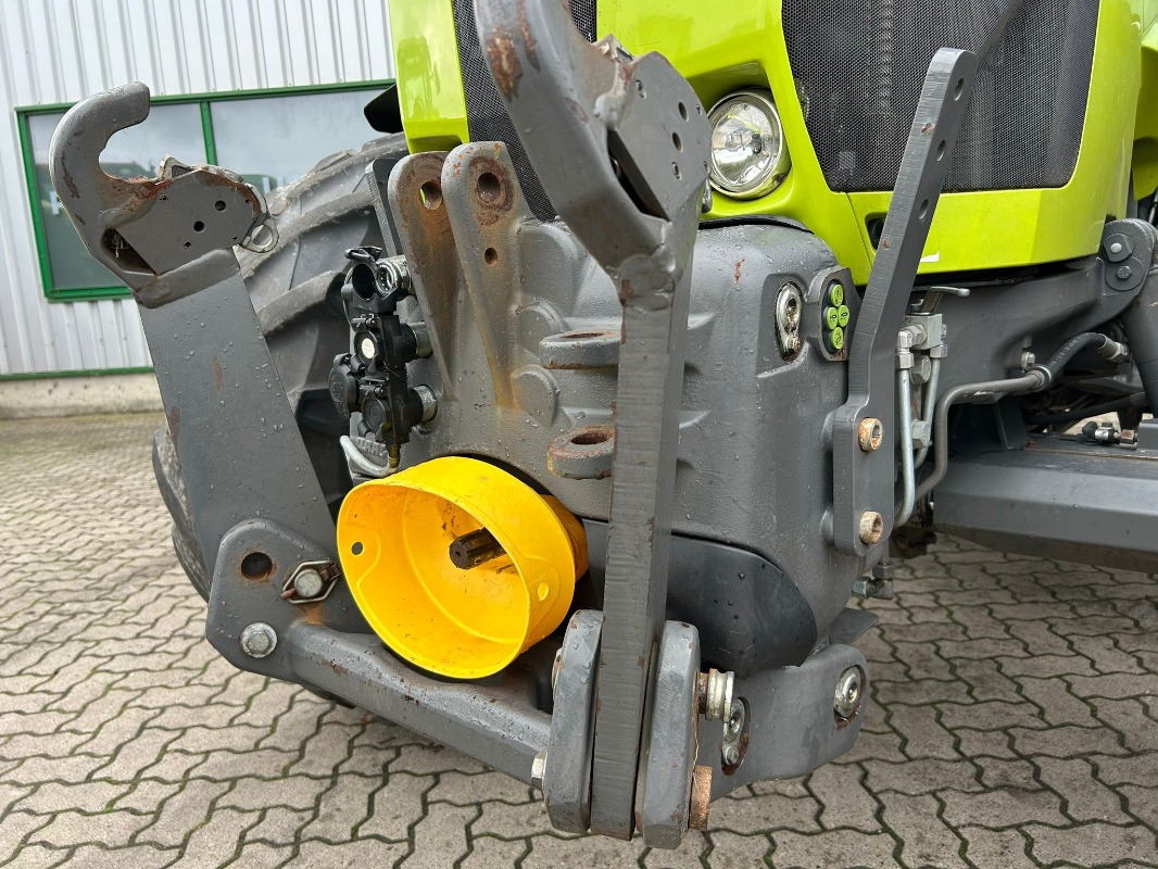 Farm tractor CLAAS Arion 660