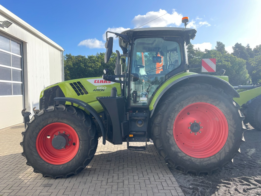 Farm tractor CLAAS Arion 660 CMATIC