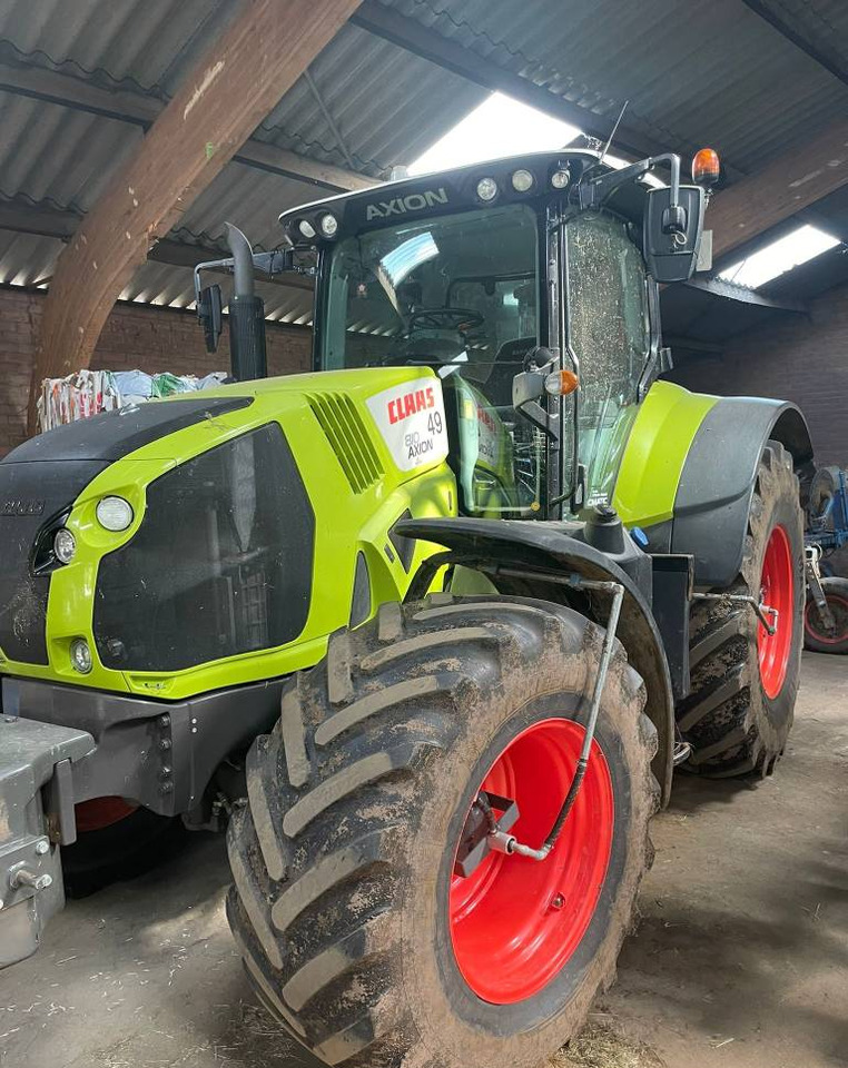 Farm tractor CLAAS Axion 810 Cmatic
