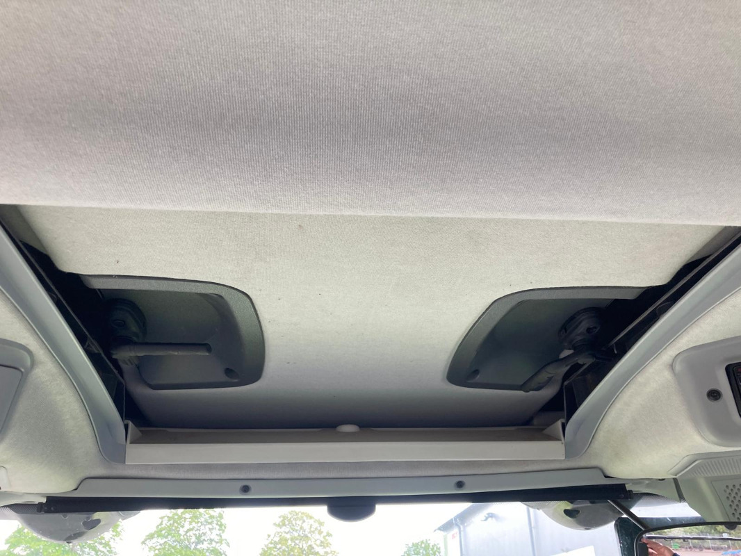 Farm tractor CLAAS Axion 830 CMATIC