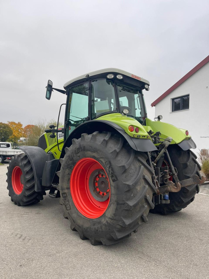 Farm tractor CLAAS Axion 840 CIS Hexashift