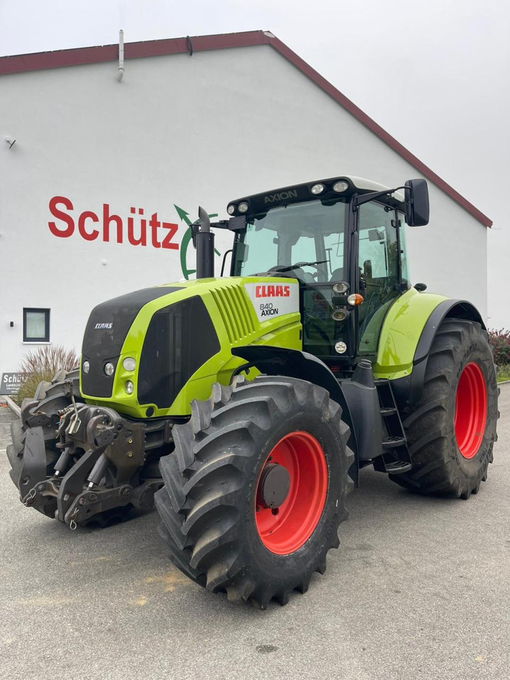 Farm tractor CLAAS Axion 840 CIS Hexashift