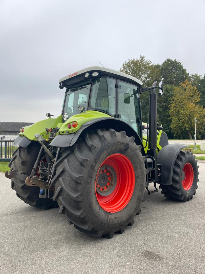 Farm tractor CLAAS Axion 840 CIS Hexashift