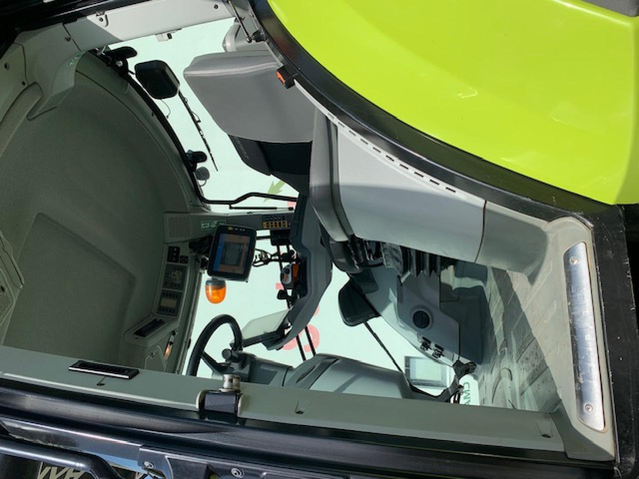 Farm tractor CLAAS Axion 870 CMATIC mit Cebis Touch und GPS S10, Top Zustand, Baujahr 2018