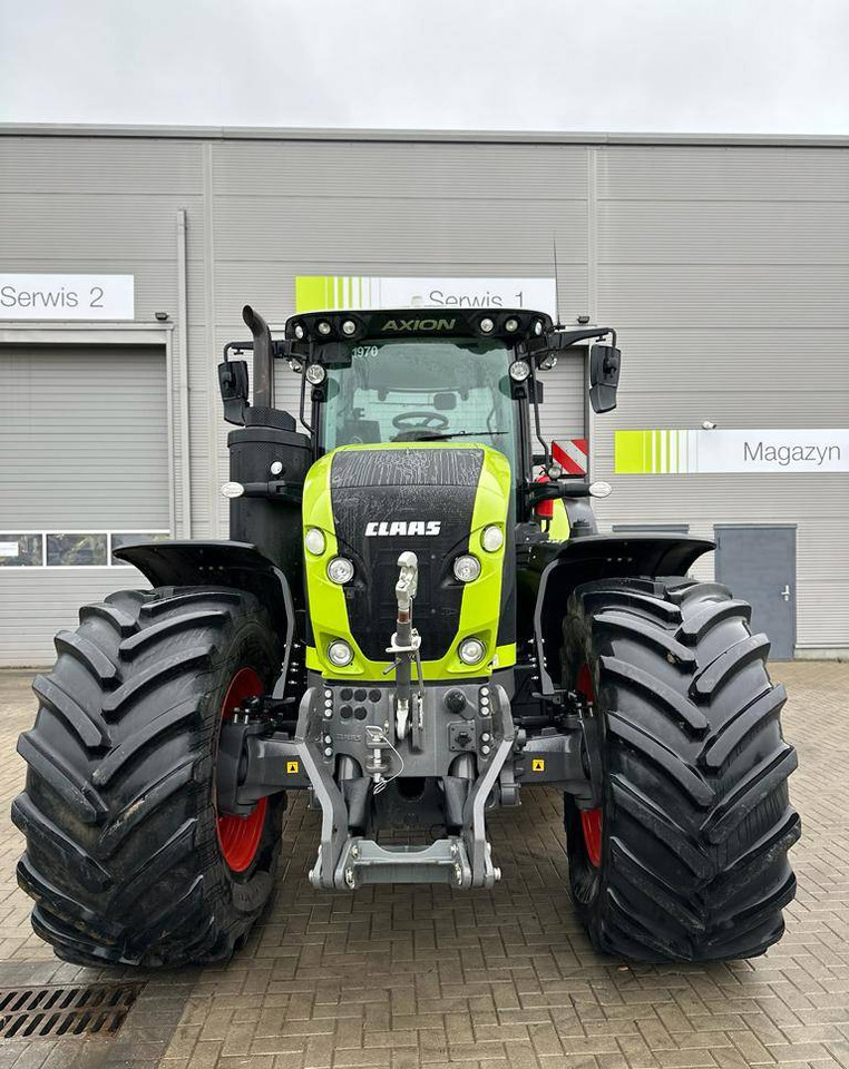 Farm tractor CLAAS Axion 960 cmatic