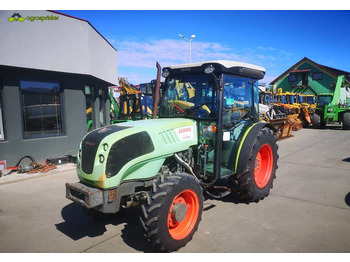 Farm tractor CLAAS Nexos 240F 