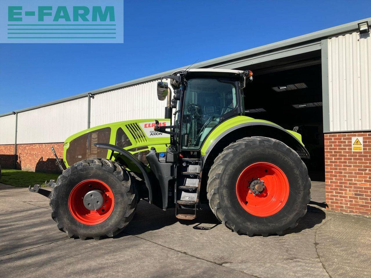 Farm tractor CLAAS USED 2017 AXION 950