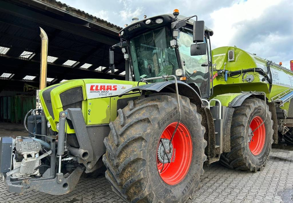 Farm tractor CLAAS Xerion 3800 Trac VC