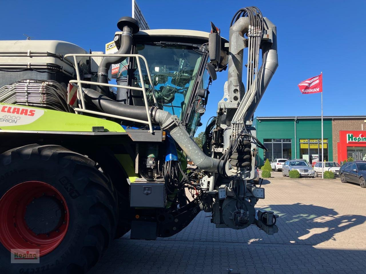 Farm tractor CLAAS Xerion 4000 Saddle Trac Gülletechnik