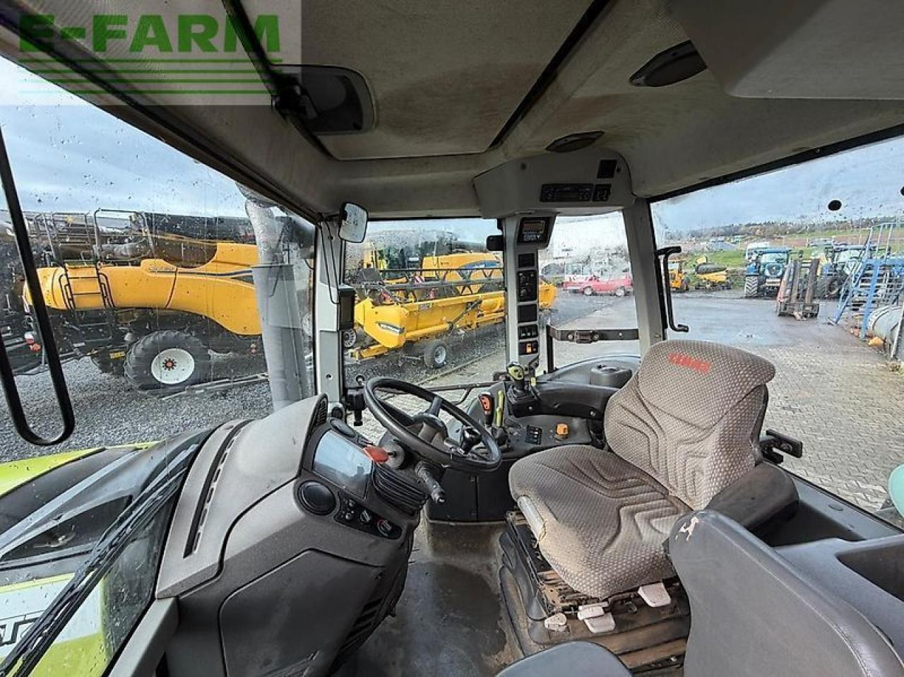 Farm tractor CLAAS ares 577