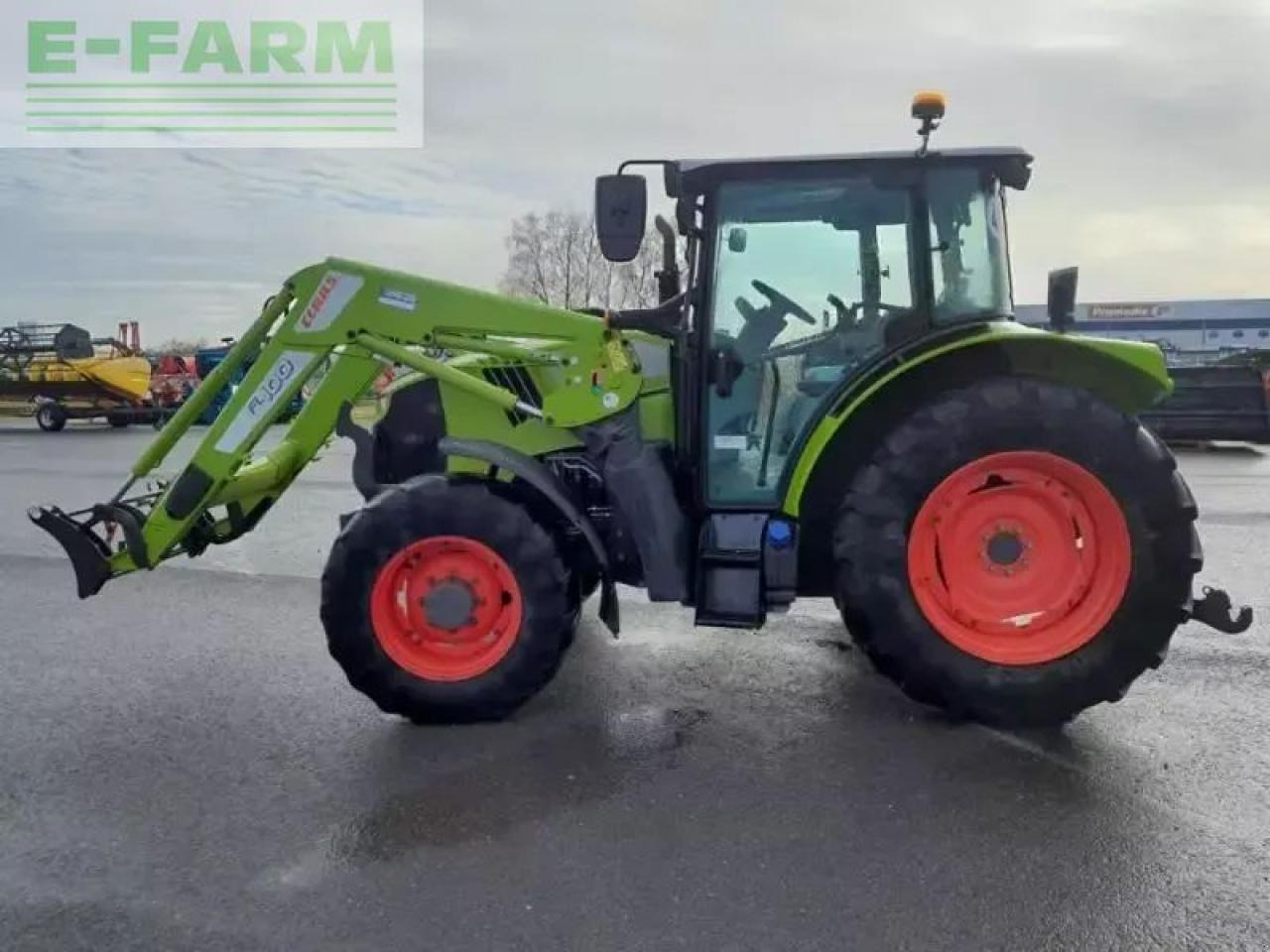 Farm tractor CLAAS arion410