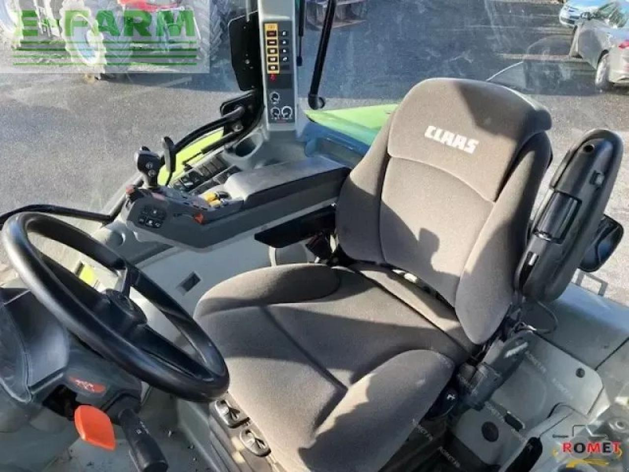 Farm tractor CLAAS arion610