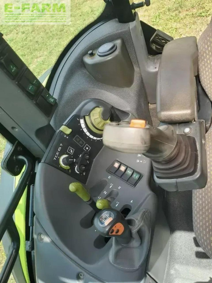 Farm tractor CLAAS arion 410