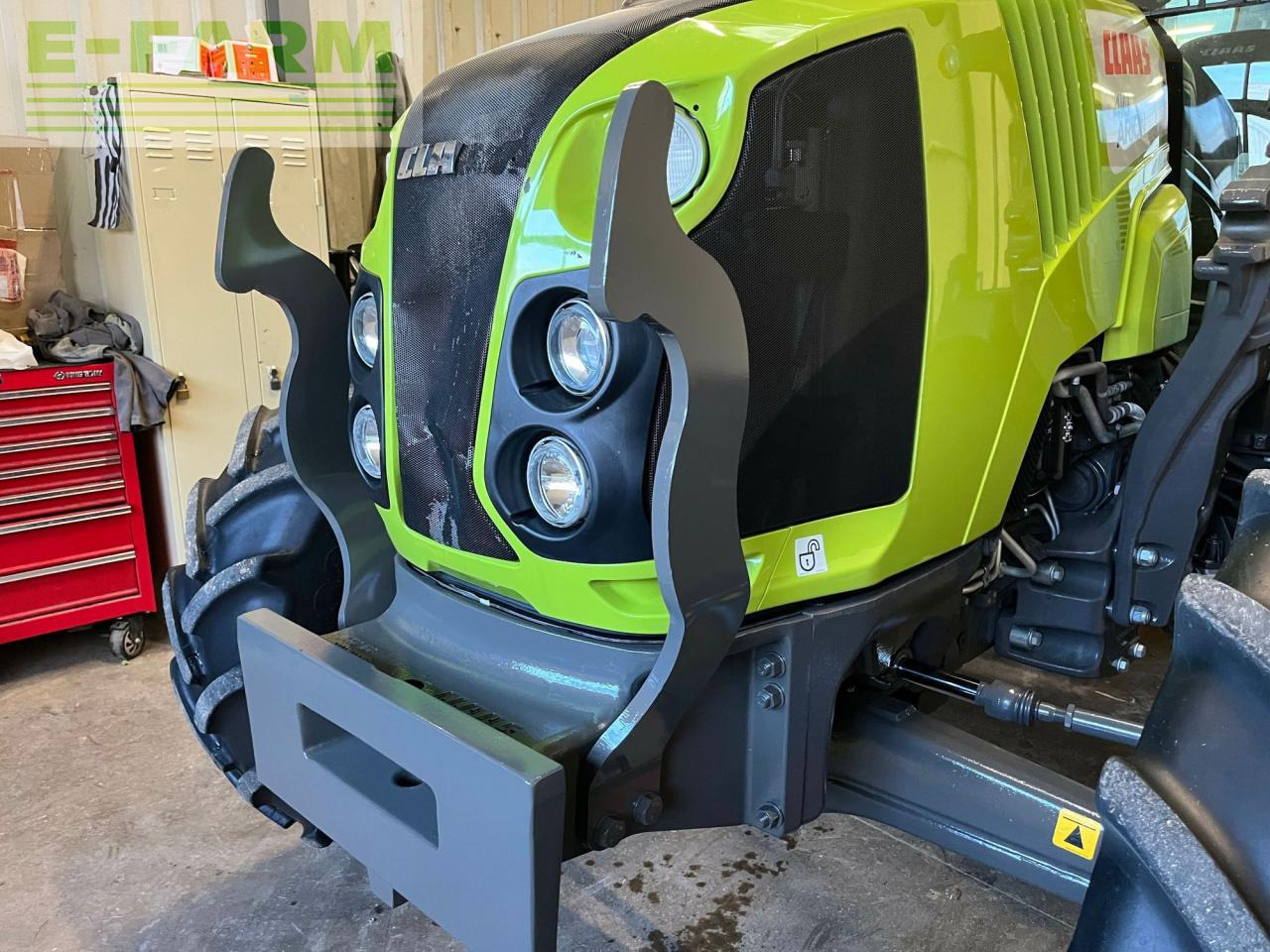 Farm tractor CLAAS arion 410 (a52/100)