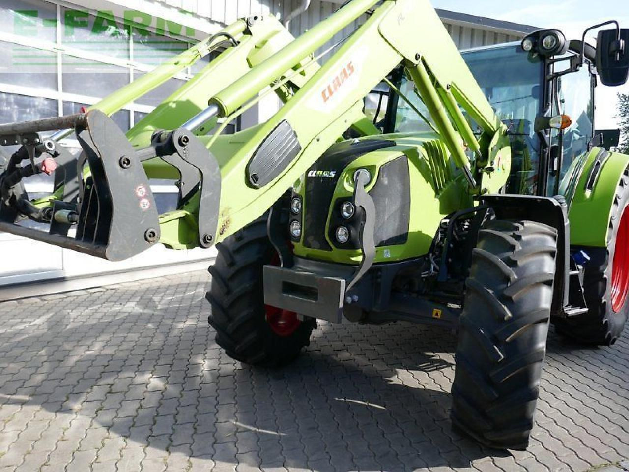 Farm tractor CLAAS arion 420