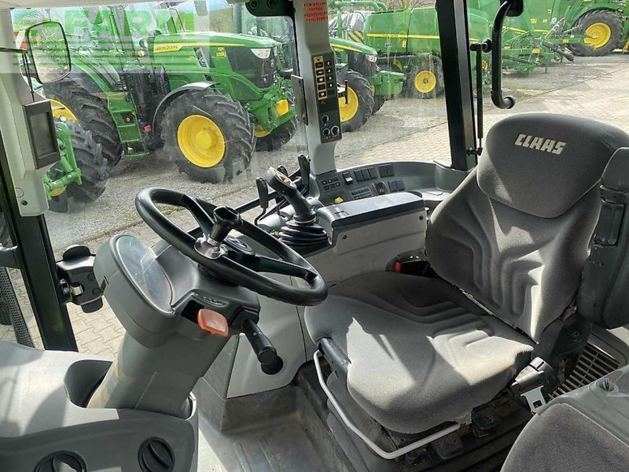 Farm tractor CLAAS arion 420